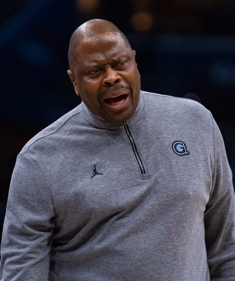 Patrick Ewing coaching Georgetown in 2021